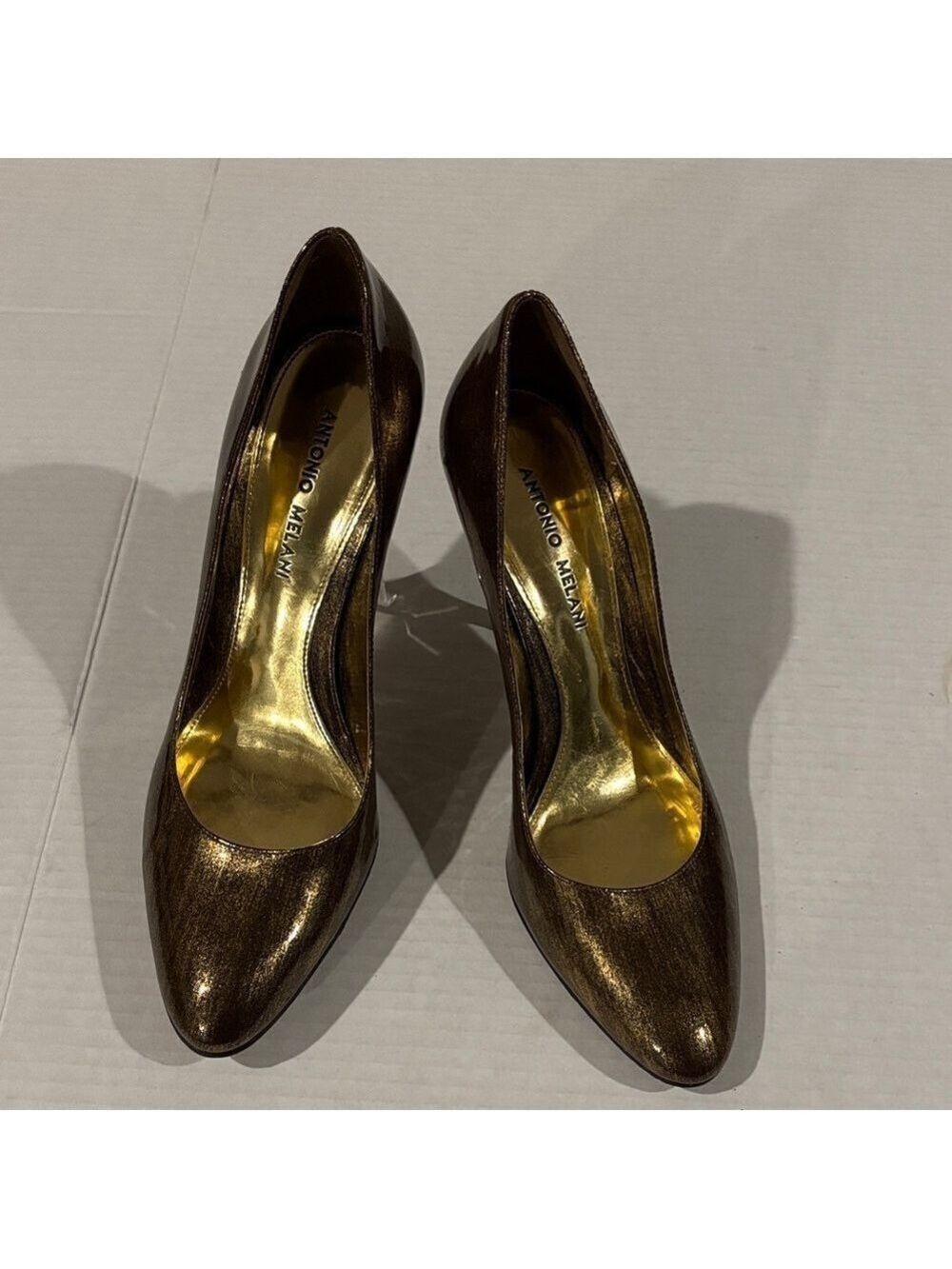 ANTONIO MELANI Metallic Brown and Gold Round Toe Pumps - Size 8.5